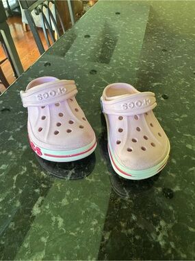 Used CROCS toddler light pink Clogs
